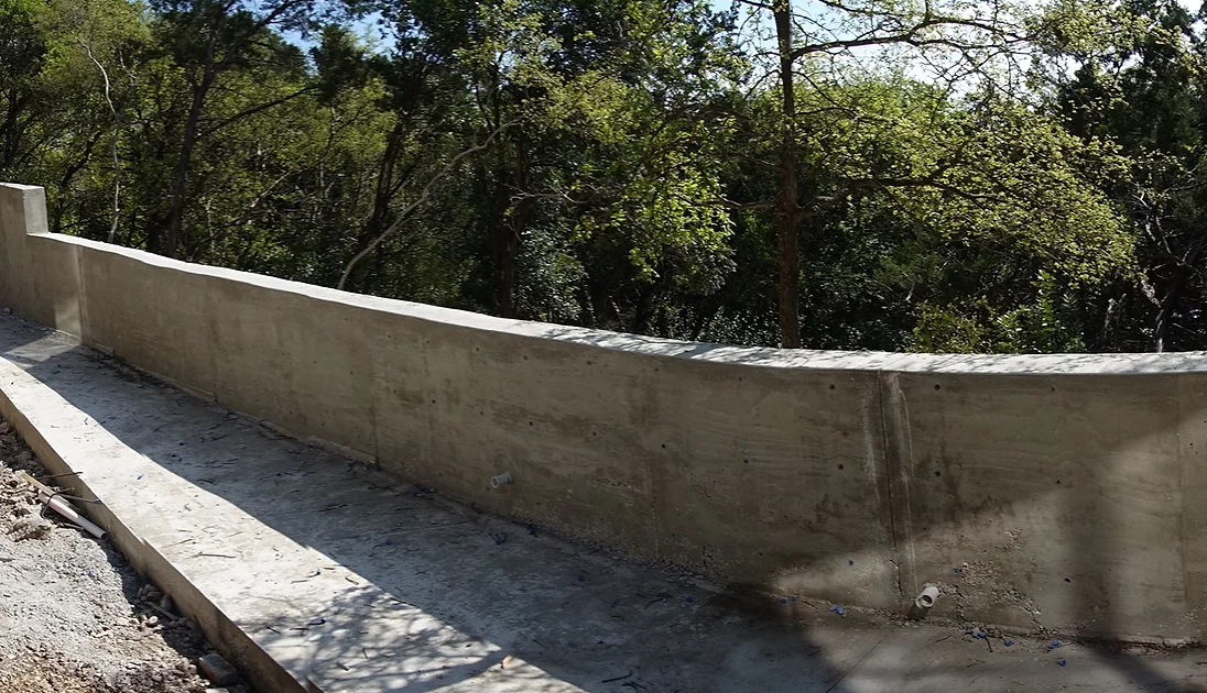 Lewis Brothers Concrete Snap Tie Retaining Wall3