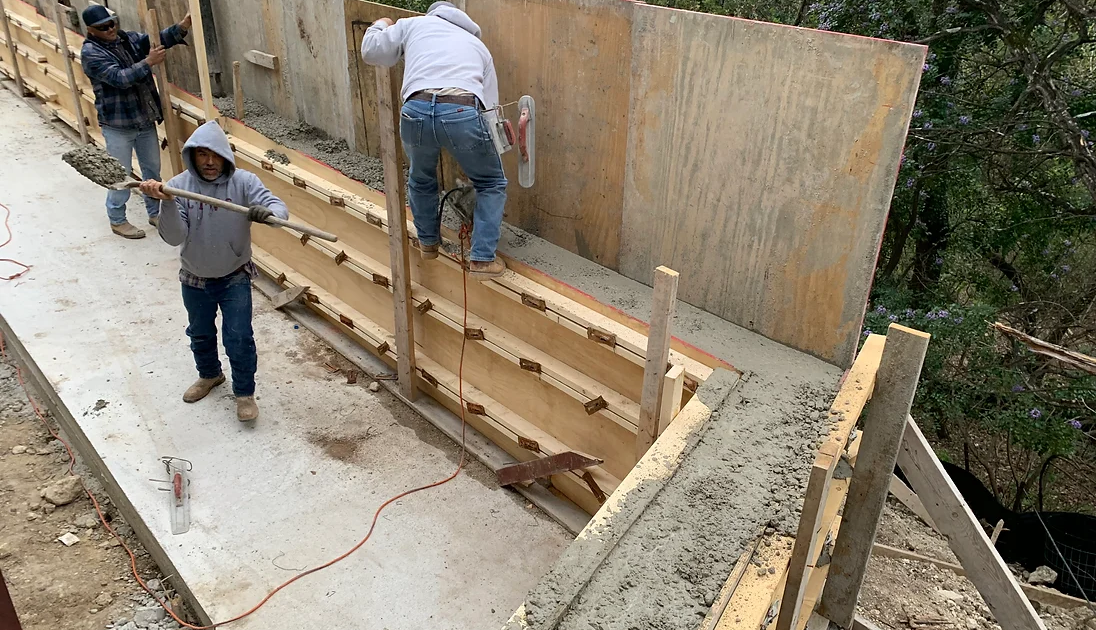 Lewis Brothers Concrete Snap Tie Retaining Wall4